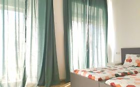 Sunny Malaga Centre Flats, 2 Options, With Balcony Or Terrace